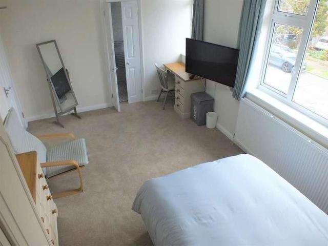Delamere Road, Earley, Reading, RG6