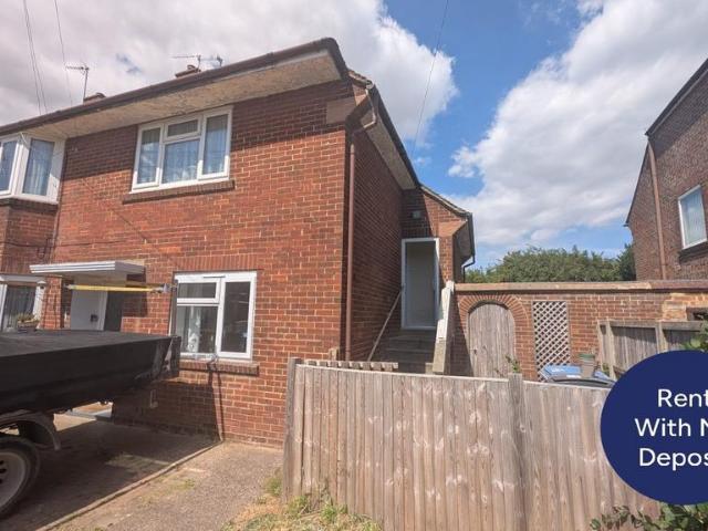 Delane Road, Deal, Kent, CT14 2 bed flat to rent £950 pcm £219 pw