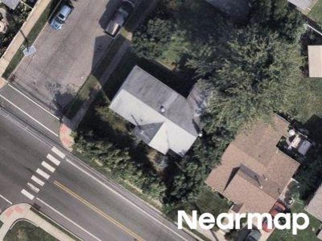 Delawanna Ave