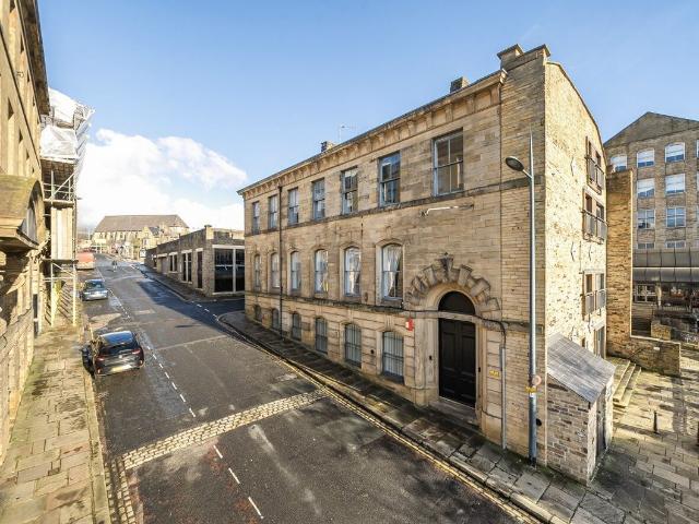 Delaunay House, 8 Burnett Street, Bradford, West Yorkshire BD1, 1 bed flat to rent, £700 pcm | PrimeLocation