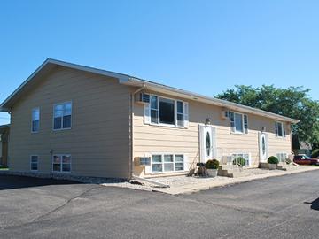 Deldona Apartments
