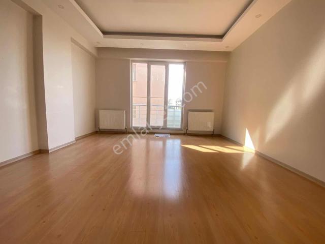 Delfa Gayrimenkulden İstasyon Mahallesinde Kiralık 2+1