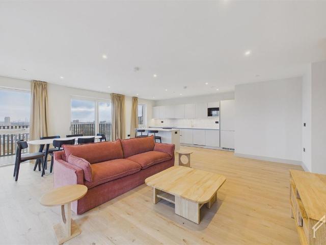 Delfino House, London NW9, 3 bed flat to rent, £3,340 pcm | PrimeLocation