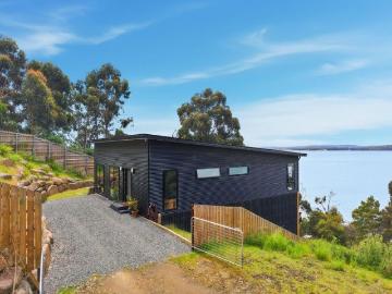 House for sale in Gordon, Kingborough - Equipped kitchen