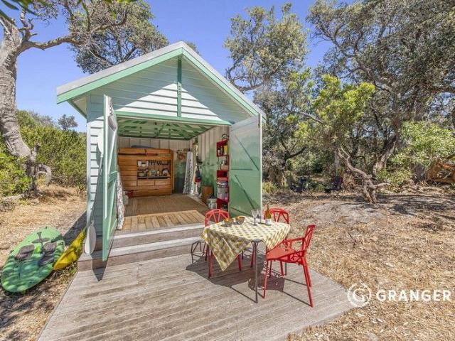 Delightful As New Beach Box in Tranquil Setting