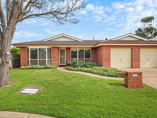 DELIGHTFUL DOWNSIZER IN PEACEFUL COURT LOCATION