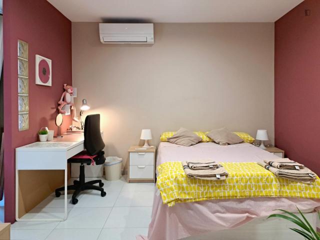 Delightful double bedroom in El Congrés i Els Indians