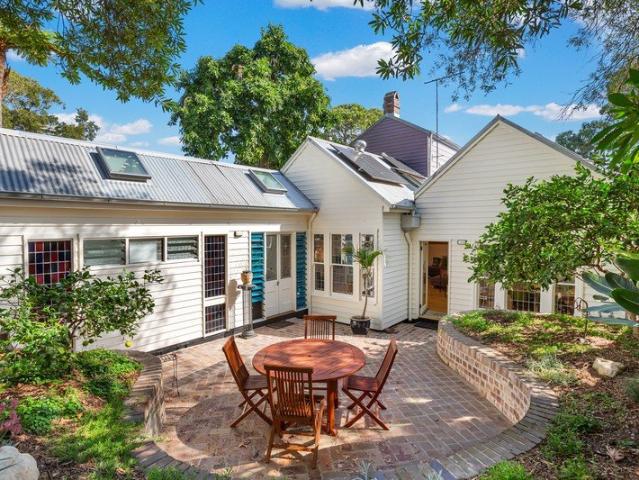 Delightful double front cottage on Balmain Peninsula