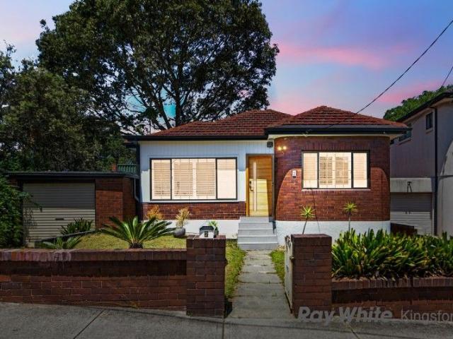 Delightful Family Residence Blue Ribbon Address