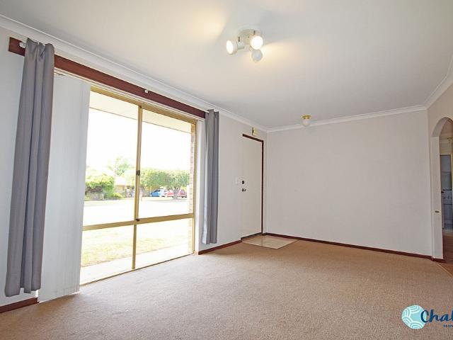 DELIGHTFUL HOME IN GREAT LOCATION!