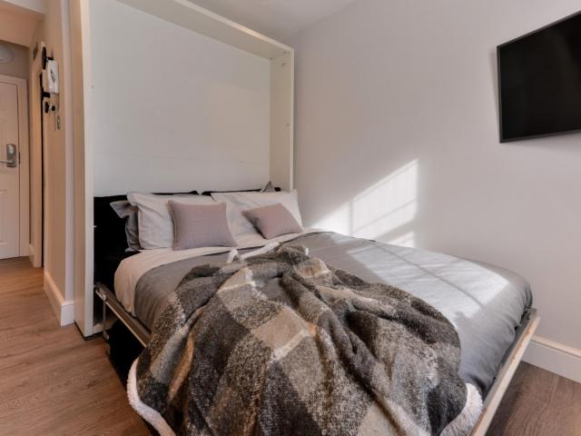 Delightful studio close to the Kilburn Grange Park Has an Apartment
