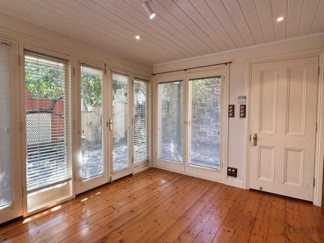 Delightful single bedroom cottage