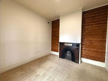 Delightful Two Bedroom Home with Flexible Living in Central Geelong