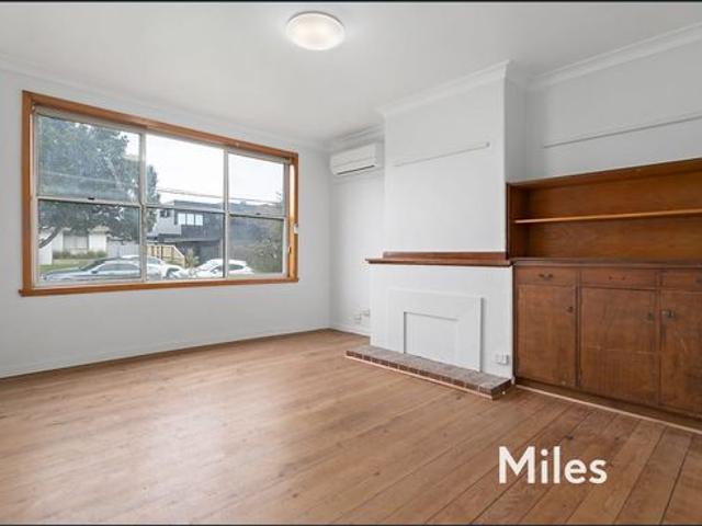 DELIGHTFUL THREE BEDROOM HOME