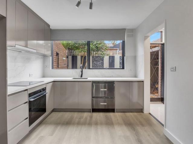Delightful townhouse amidst all lifestyle amenities