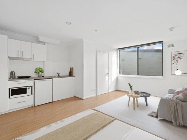 Delightful unit at 'Annandale Lodge'
