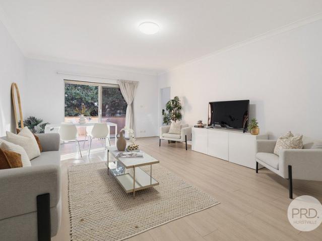 Delightful Unit in Premier Location