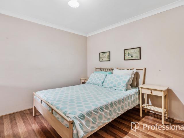 Delightful 2 Bedroom Unit in Quiet, Secure Location