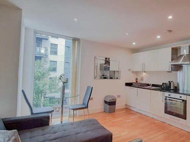 Delightful 2 bedroom apartment in Isle of Dogs Has an Apartment