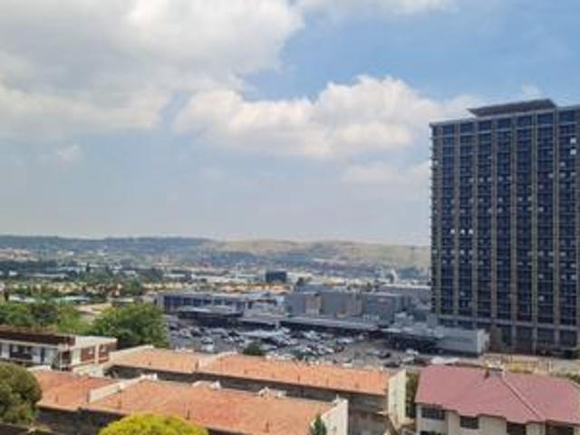 delightful 2 bedroom apartment with.