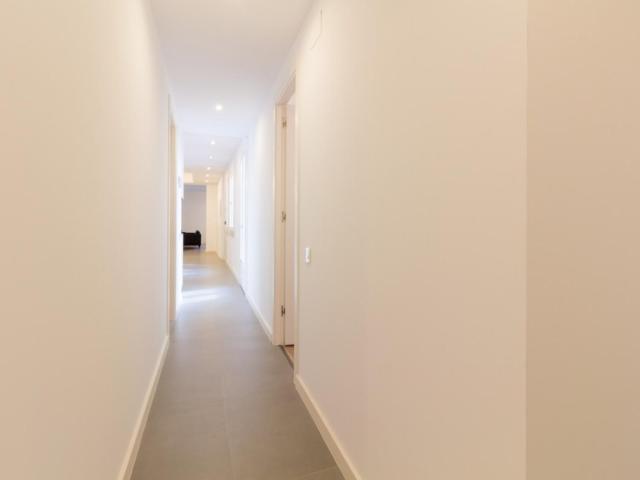Delightful 3 bedroom flat in trendy Barri Gótic