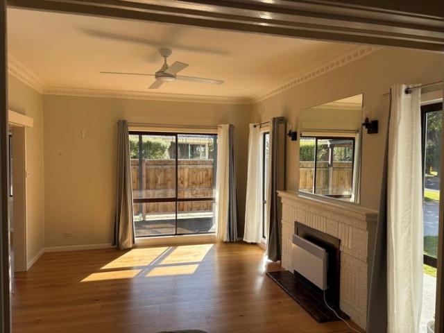 Delightful 3 bedroom home close to amenities