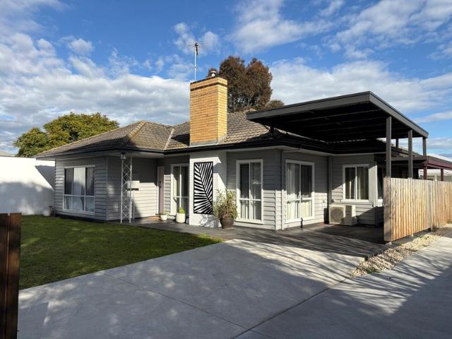 Delightful 3 bedroom home close to amenities
