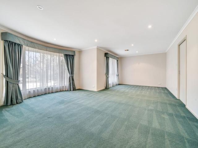 Delightful 3 Bedroom Home in the Heart of Woden!