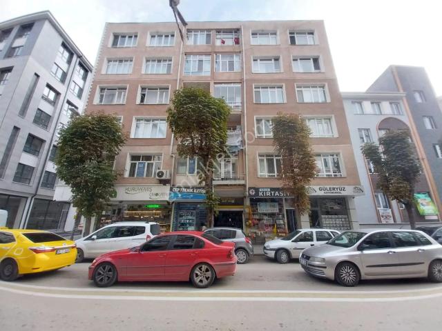 Deliklitaş Hamamyolu Yakını Çarşı Merkezde Bakımlı Asansörlü Kiralık 3+1 Daire