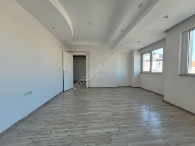 Deliktaş Mahallesi 2+1 Geniş Balkonlu Kiralık Daire