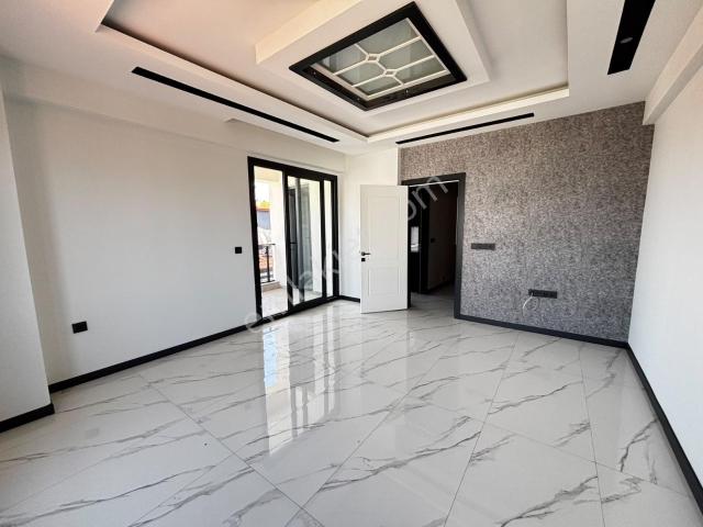Deliktaşta Site İçerisinde Satılık 2+1 Lüks Daire