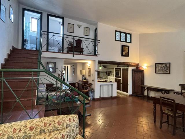 Delizioso appartamento nel centro 150m² Bientina