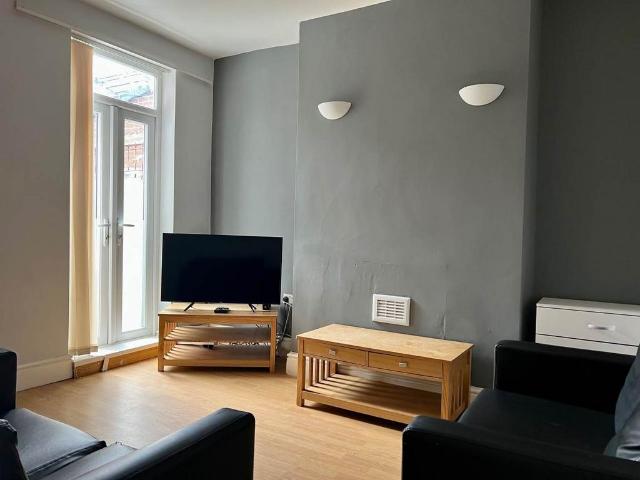 Dell Street, Liverpool, L7 2QA, United Kingdom | Room for rent #134298029 | Rentberry