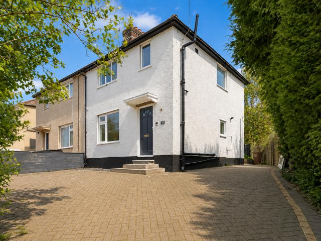 Dellfield, Hertfordshire AL1 3 bed semi detached house to rent £2,000 pcm £462 pw