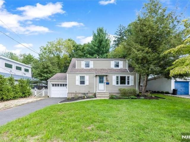 Delmar Ave, Cresskill, Home For Sale