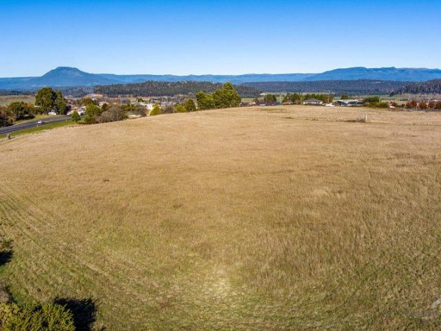 Deloraine Developers' Delight