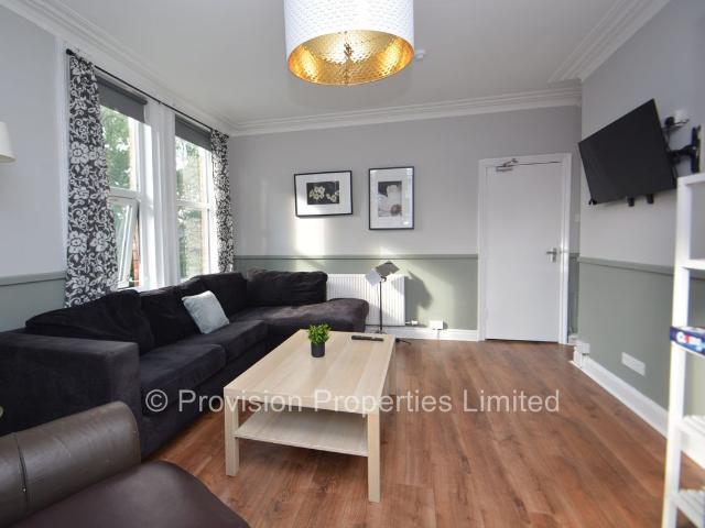 Delph Lane, Woodhouse, Leeds LS6, 10 bed terraced house to rent, £4,680 pcm | PrimeLocation