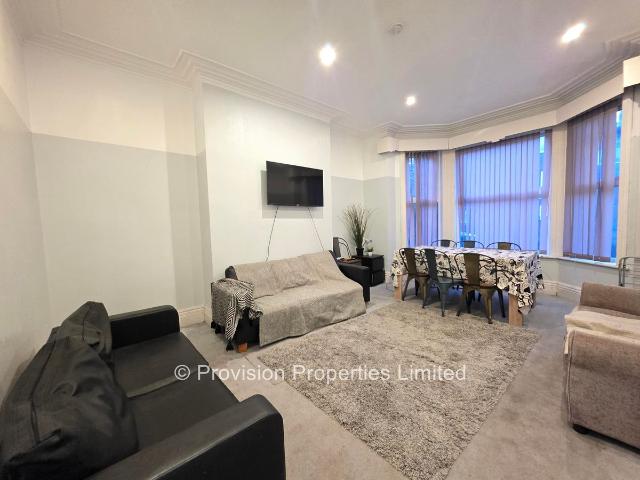 Delph Lane, Woodhouse, Leeds LS6, 7 bed terraced house to rent, £3,519 pcm | PrimeLocation