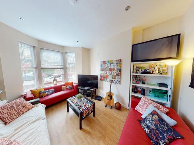 Delph Mount, Woodhouse, Leeds LS6, 7 bed shared accommodation to rent, £420 pppm | PrimeLocation