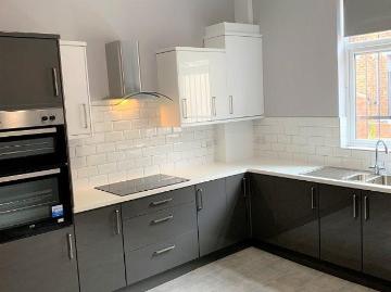 Delph Mount, Leeds LS6 5 bed house to rent £3,358 pcm £775 pw