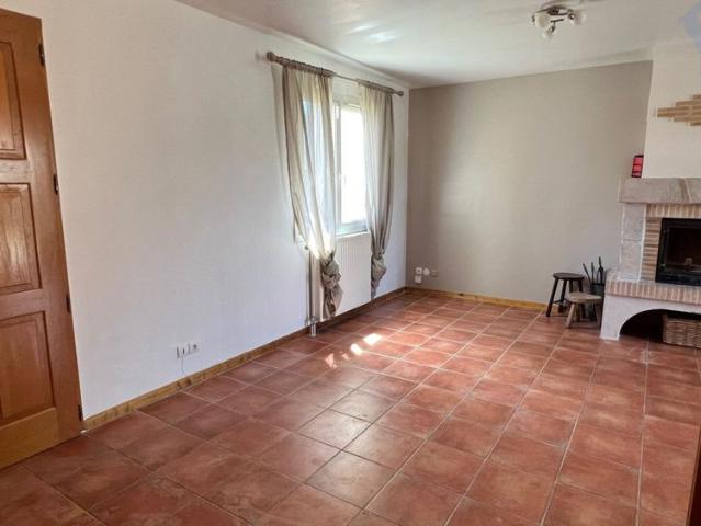 Dépt Essonne 91 LOCATION MAISON 5 CHAMBRES ET JARDIN