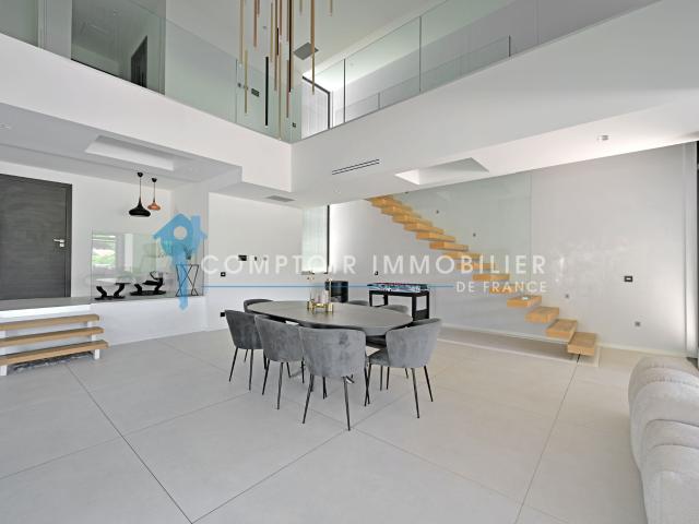 Dépt Hérault 34, à vendre Saint Gély du Fesc Maison P6 de 230m2 Garage de 90m2 Piscine Parcelle de 120