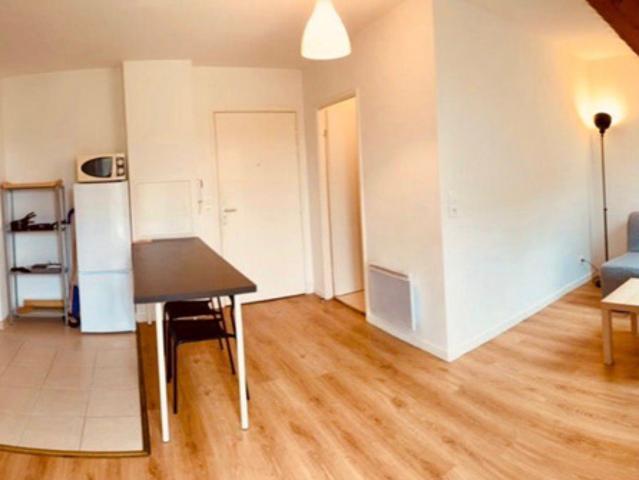 DEPT Yvelines 78 Thoiry + A vendre studio 23m2 + parking