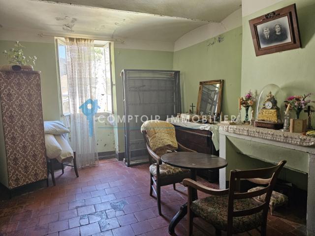 Dépt. 07 A VENDRE à LABEAUME Grande maison de Village de