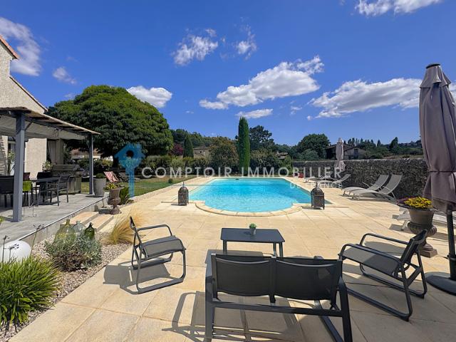 Dépt. 07 A VENDRE à UCEL Maison de 185 m2 Parcelles d