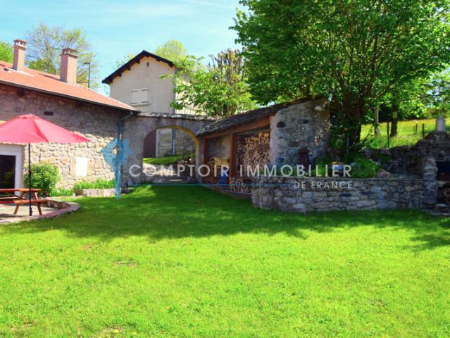 Dépt. 07 A VENDRE Secteur COUCOURON Ferme rénovée de 160