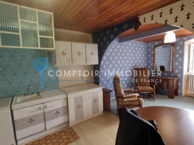 Dépt. 43 A VENDRE à PRADELLES Maison mitoyenne de Villag