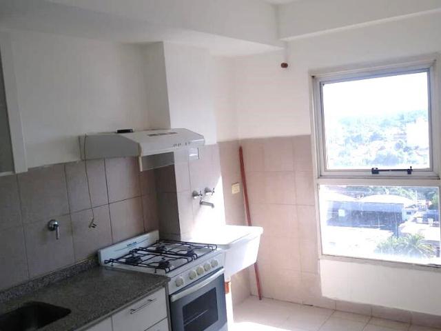 Depto 4 ambientes Edif. COVA I