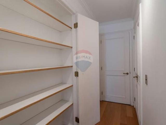 Depto. 174 mts2. 3 dorm+3 baños+ serv. Alsacia | 4 dormitorios por 13400.00 en Las Condes