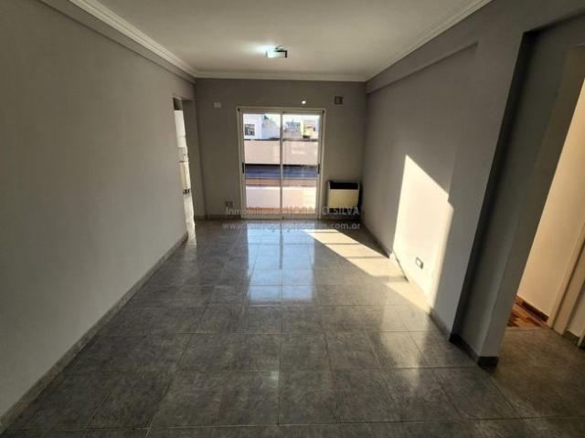 Depto. 2 Amb. en Zona Comercial / Lanús Oeste